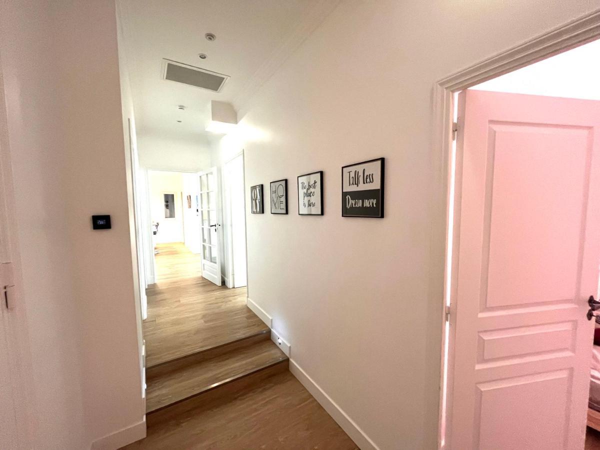 Large Haussmanian Appartment In The Heart Of Nice Exterior photo