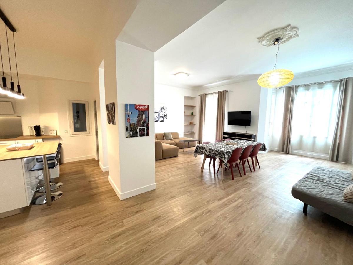 Large Haussmanian Appartment In The Heart Of Nice Exterior photo